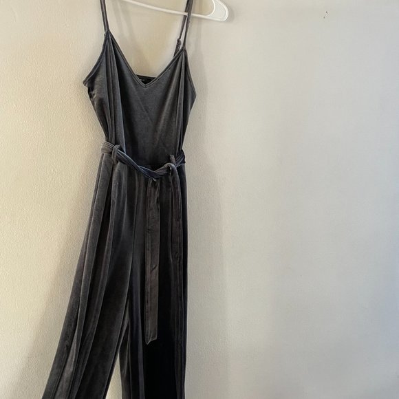 Forever 21 Velvet Grey Jumpsuit - Size Small - Picture 5 of 6